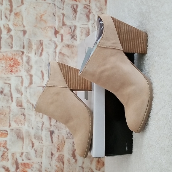 New Dolce Vita Heath Suede Mules - Picture 4 of 15